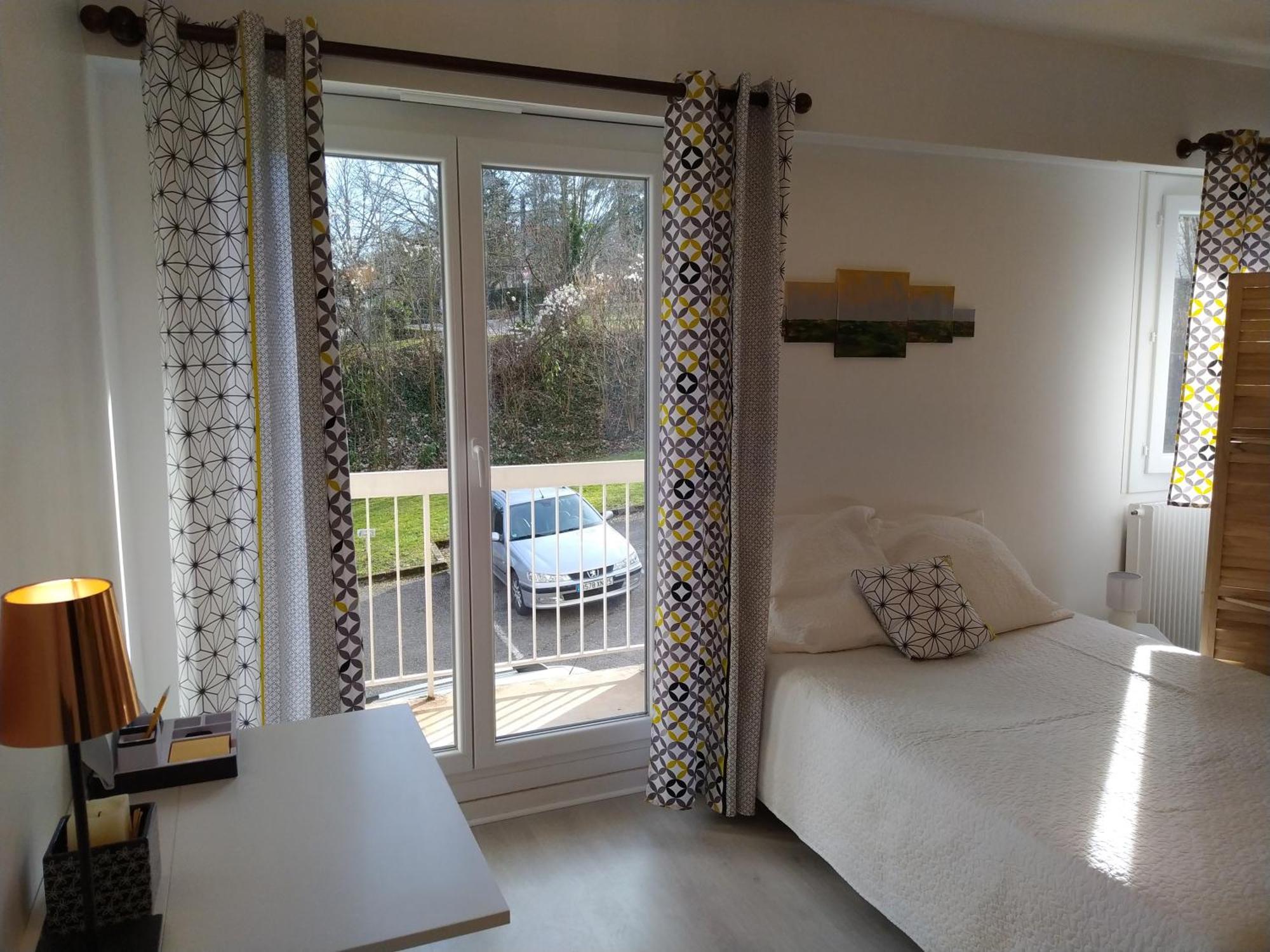 Grand Studio, Super Equipe, 2 Pas Du Centre-Ville "Clos-Du-Boulanger" - Parking Prive Montbeliard Exterior photo
